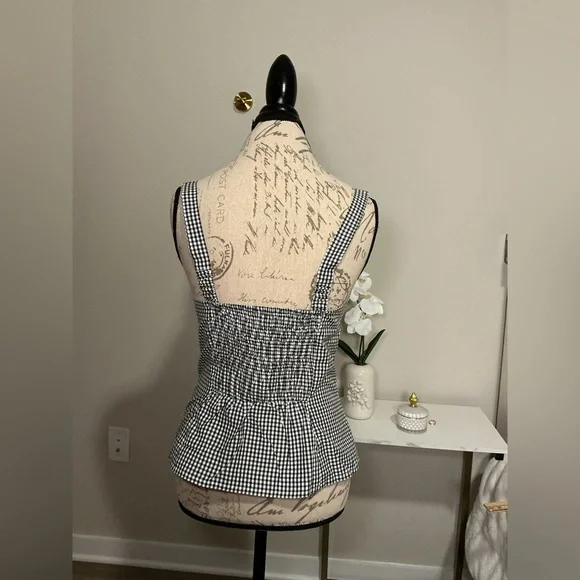 Black and White Checkered Sleeveless Top - Picture 2 of 7